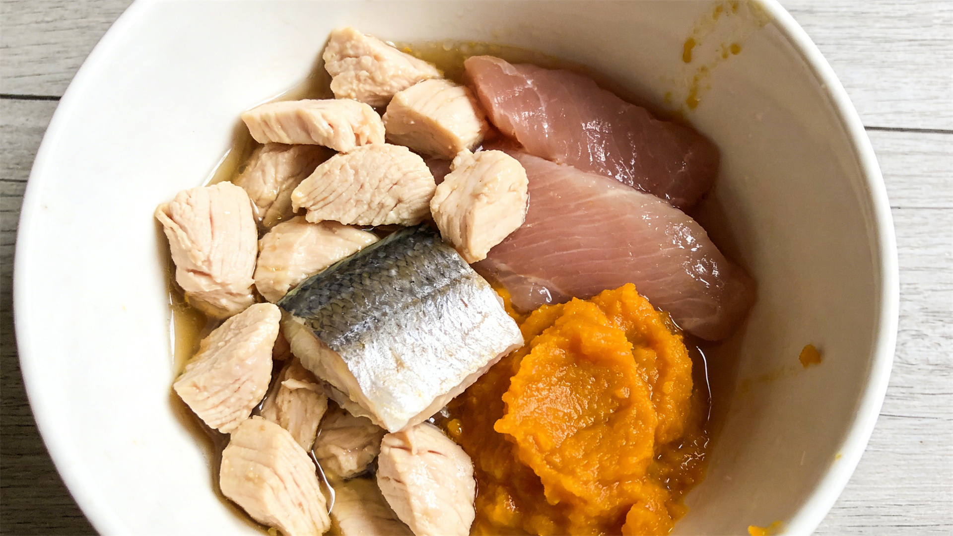 Tooth loss in senior dogs: How to ensure nutritional intake even without teeth?